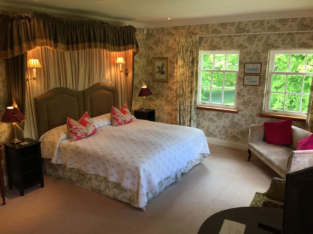 Deluxe Double or Twin Room, Mountain View (The Hill Room) photo 1