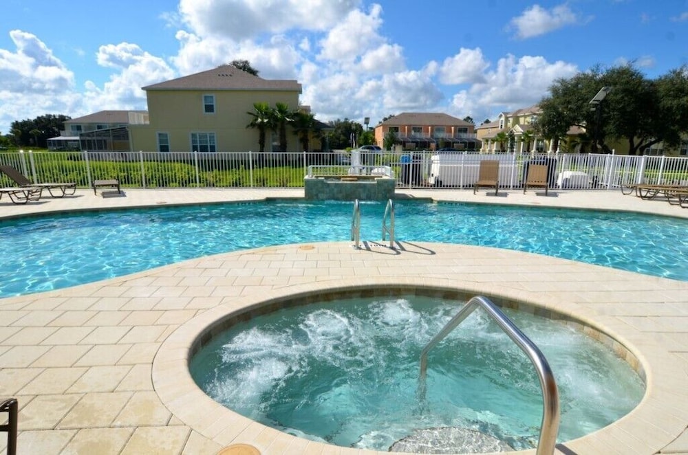 Townhome, 3 Bedrooms photo 2