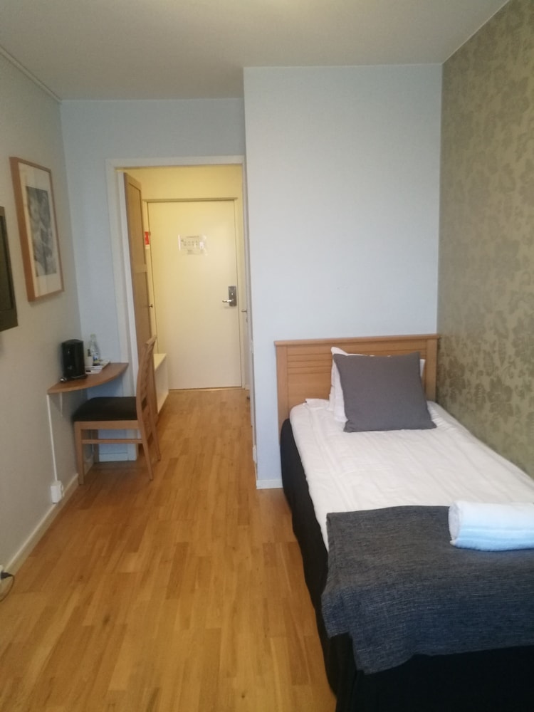 Single Room photo 1