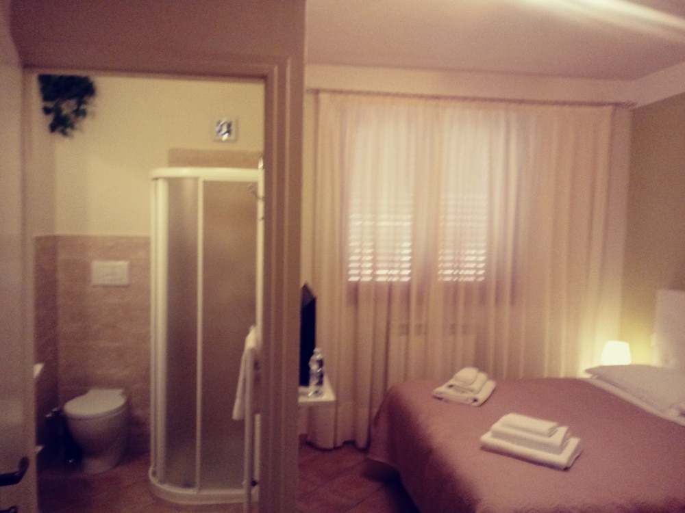 Basic Double Room