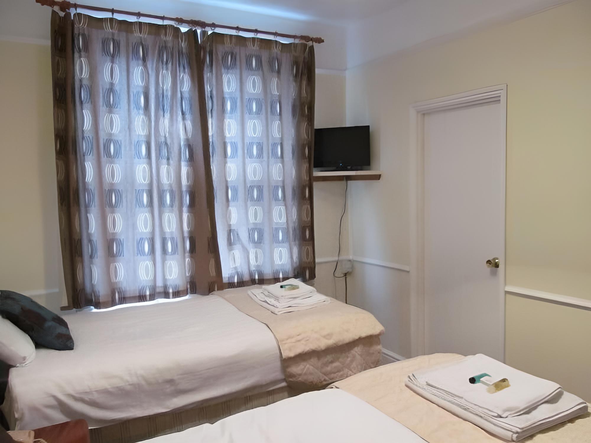 Standard Twin Room, 2 Twin Beds photo 1