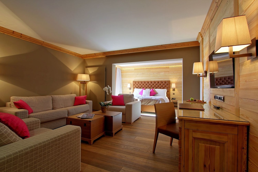 Deluxe Double Room, Balcony, Mountain View photo 2
