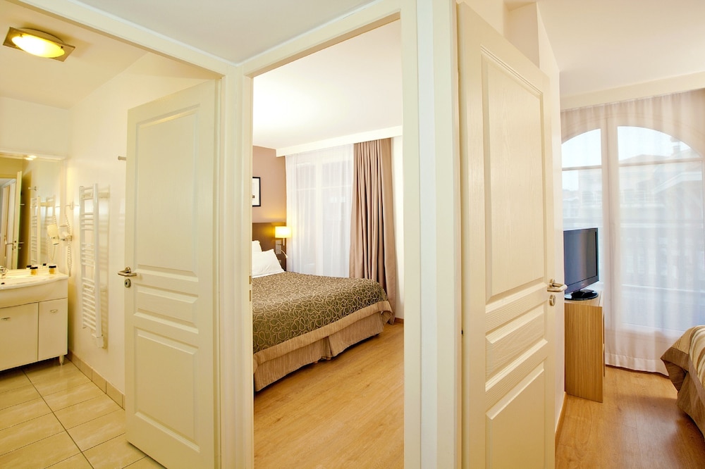 Executive Apartment
