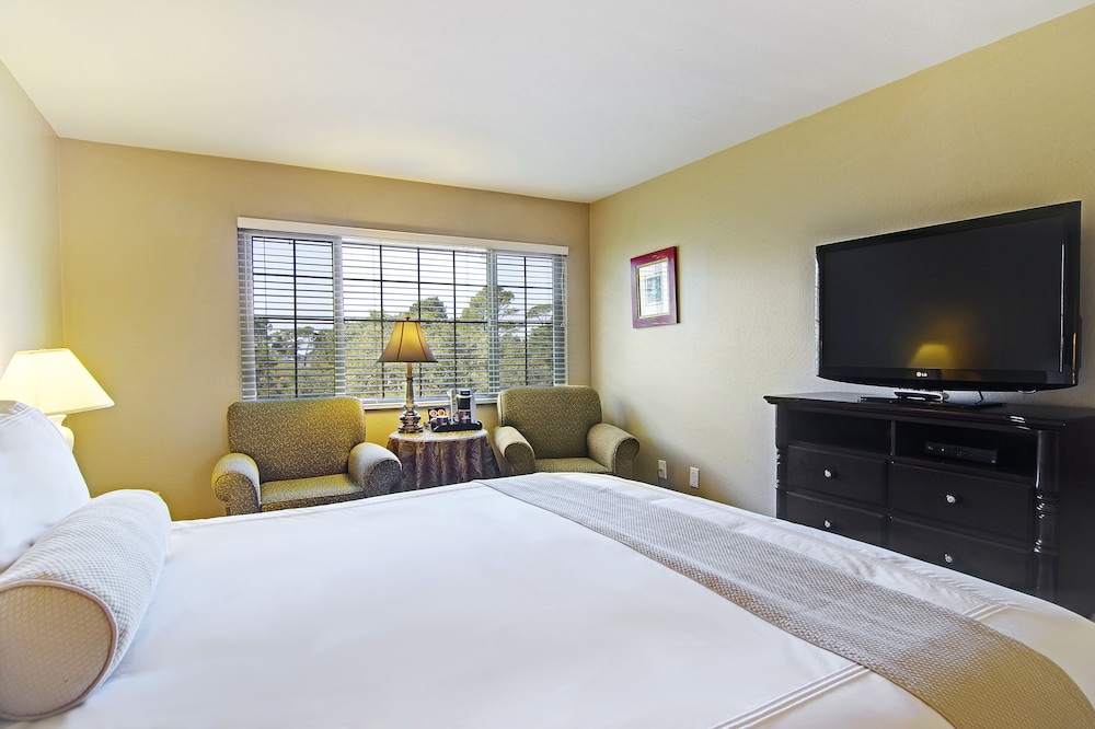 Economy Room, 1 Queen Bed (Non Pet-Friendly)