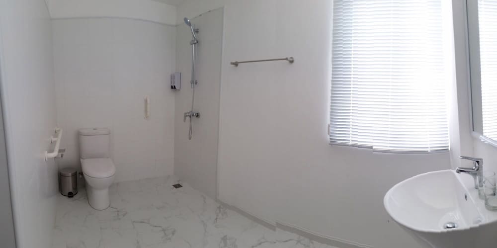 Standard Room (ADA) photo 2