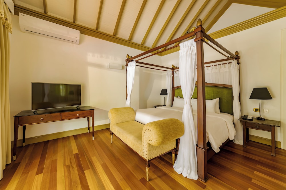 2 Bedroom Beach Suite