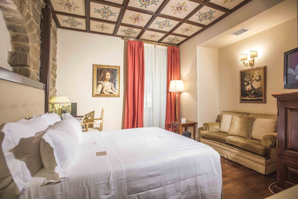 Deluxe Room (Tower Strozzi)