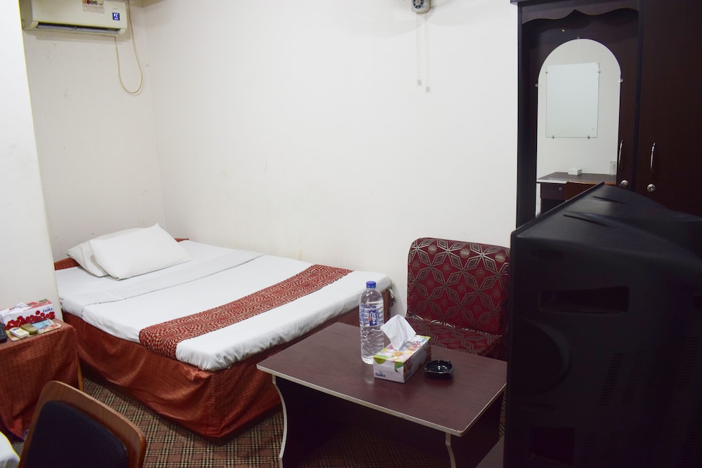 Deluxe Twin Room photo 3