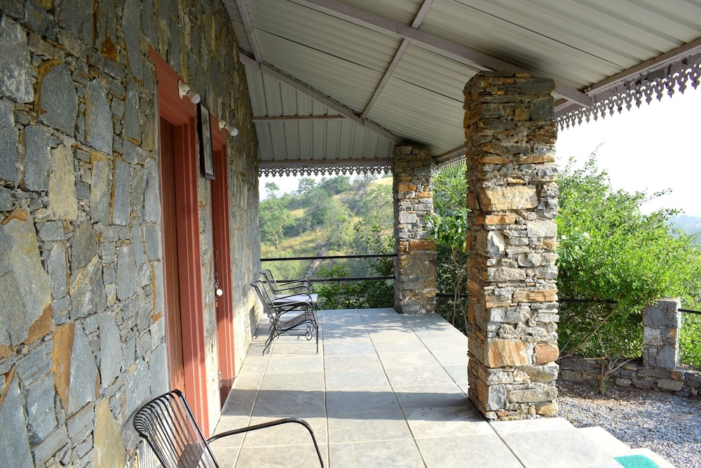 Luxury Cottages - Photo 4