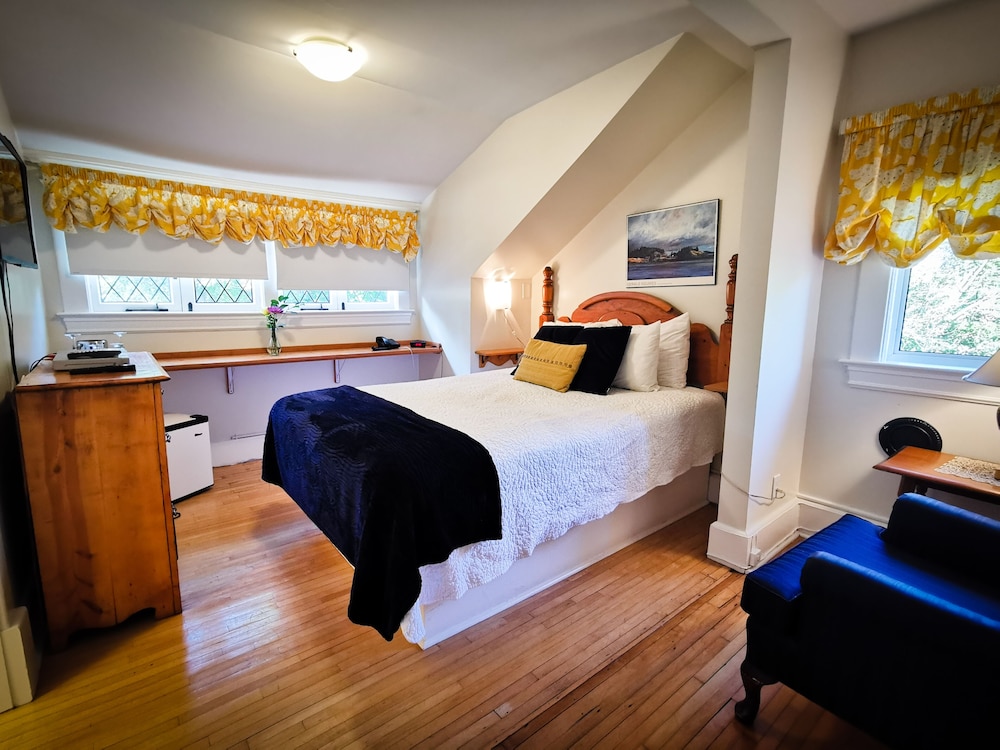 Placentia Room