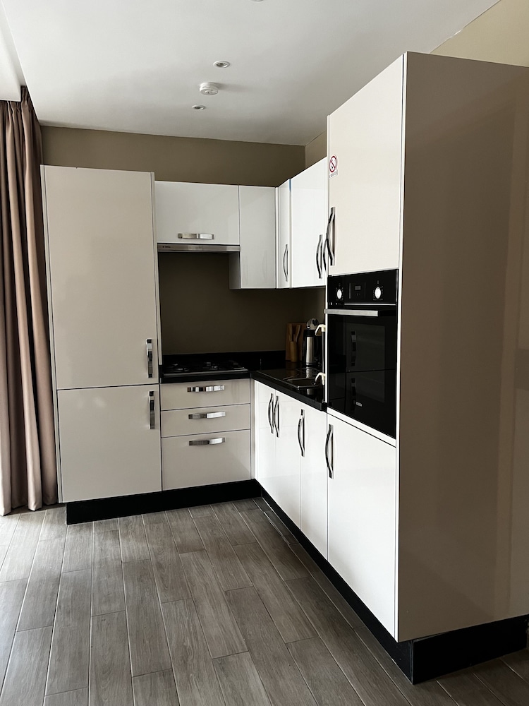 Apartment, 2 Bedrooms - Photo 4