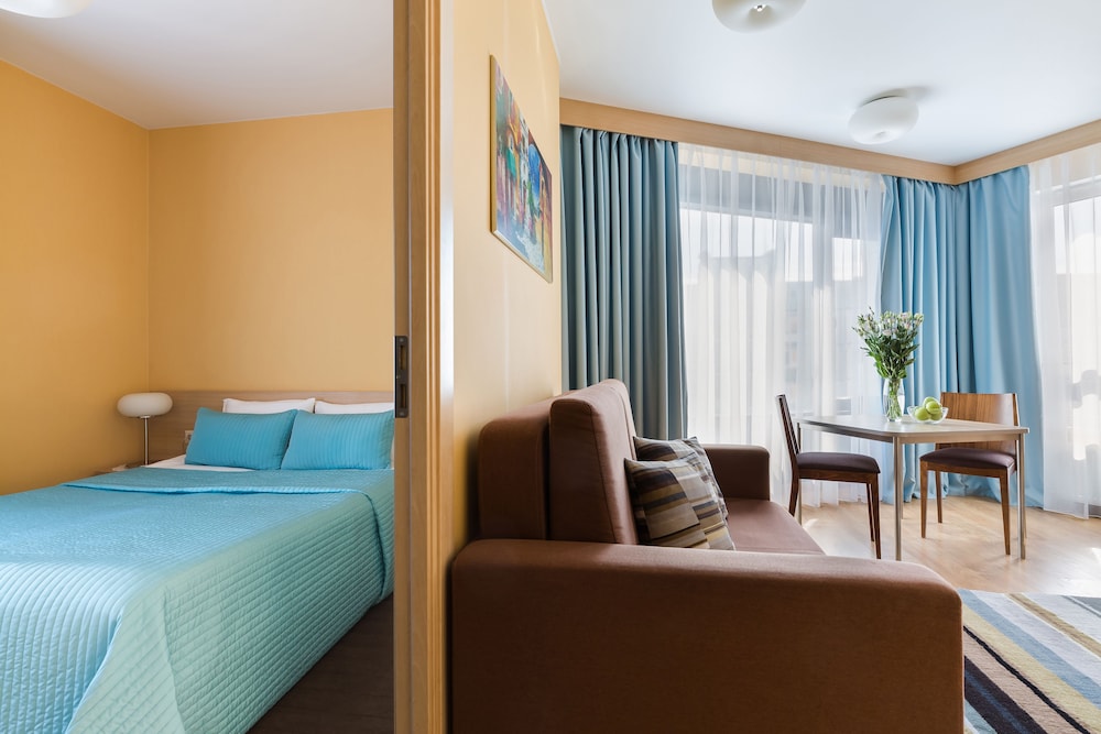 Suite, 1 Bedroom photo 2