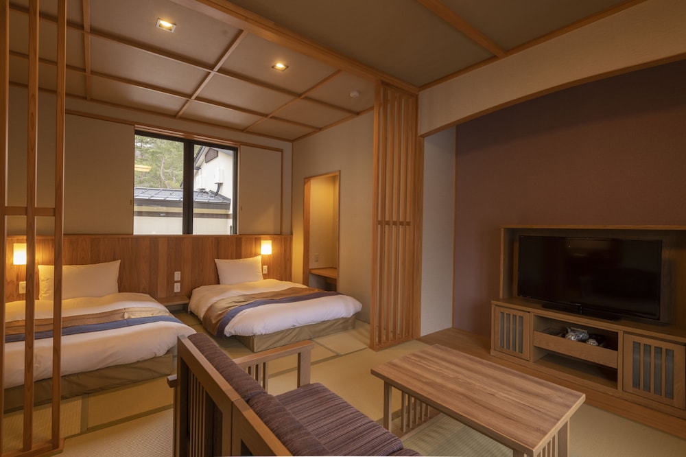 Tsukinoza Japanese Western Style Room with Hot Spring Bath 2F - Photo 2
