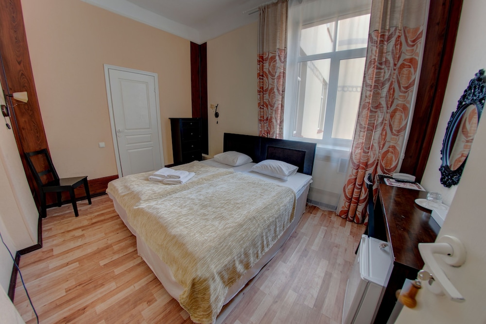 Double Room - Photo 36