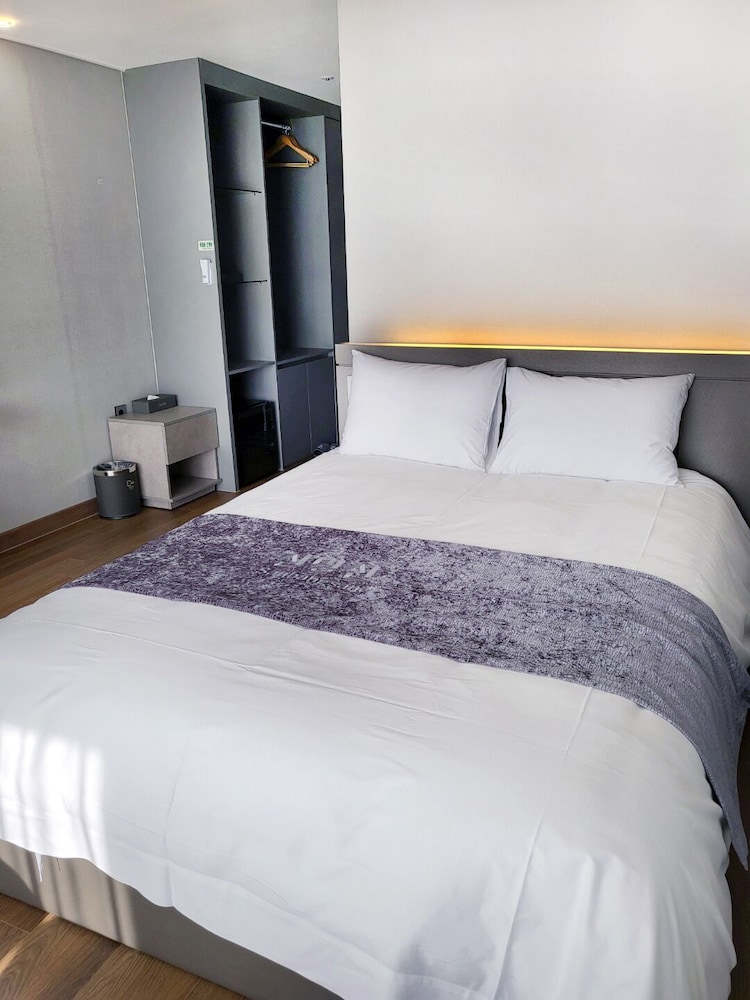 Deluxe Double Room - Photo 1