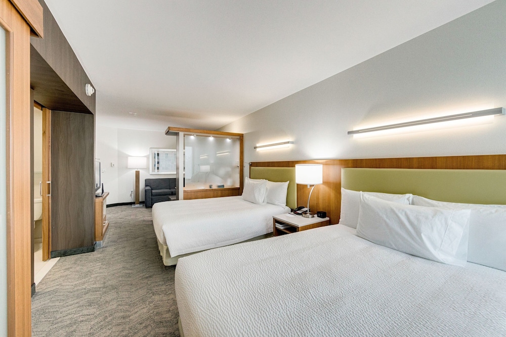 Suite, Multiple Beds - Photo 1