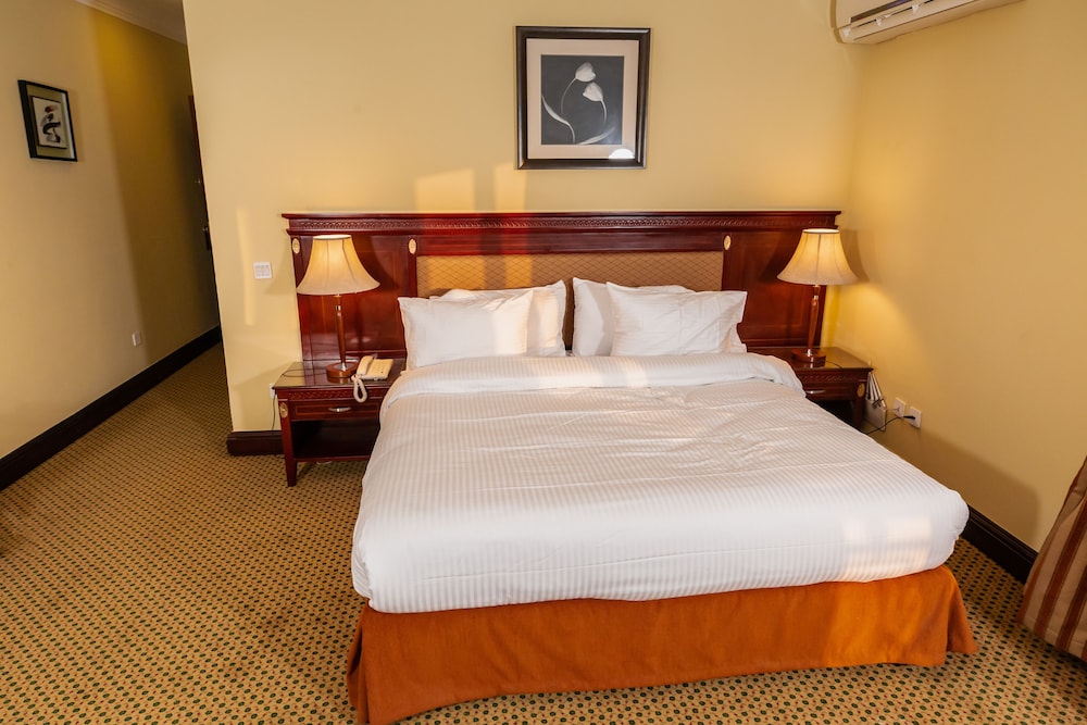 Deluxe Room - Photo 8