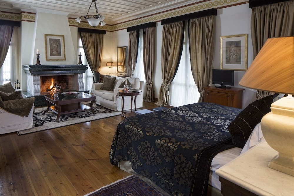 Presidential Studio Suite photo 2