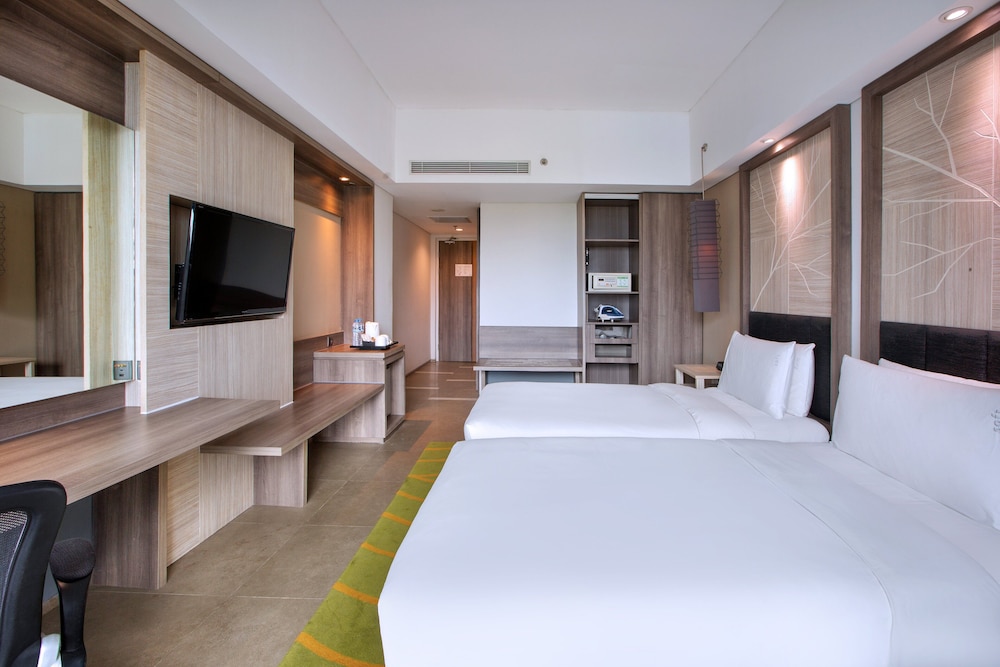 Family Room, Multiple Beds (Family Room) - Photo 3