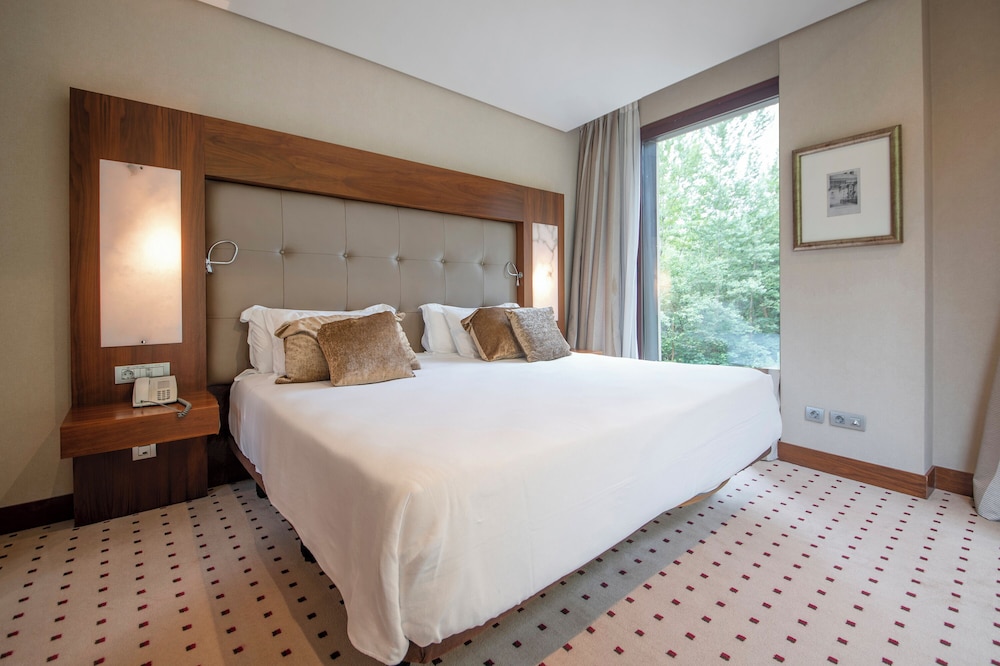 Standard Suite (Single Use)