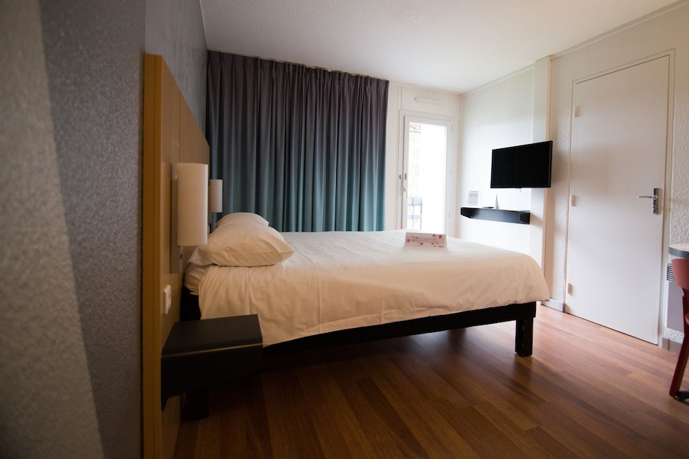 Standard Room, 1 Double Bed - Photo 4