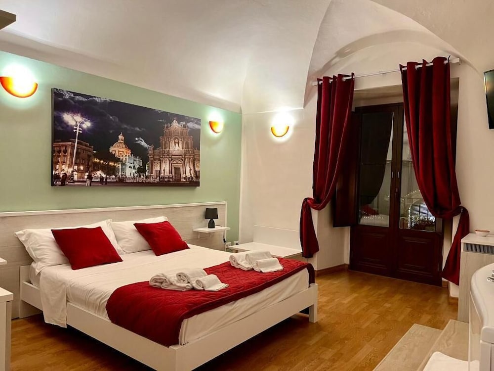 Royal Room photo 1