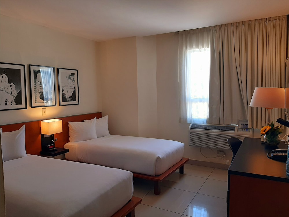 Standard Room, 2 Twin Beds, Non Smoking - Photo 5