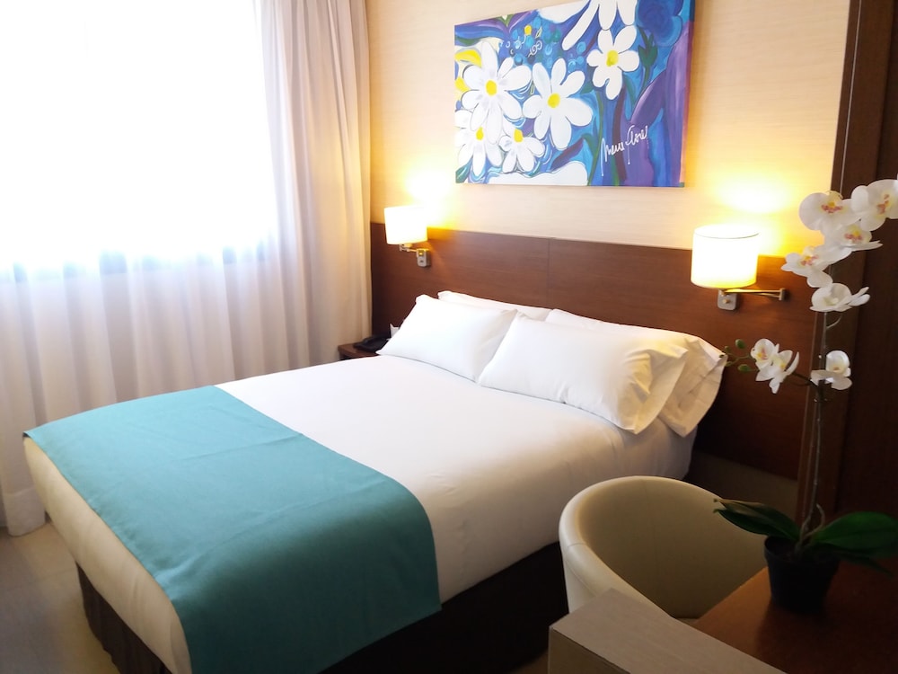Double Room Single Use - Photo 6