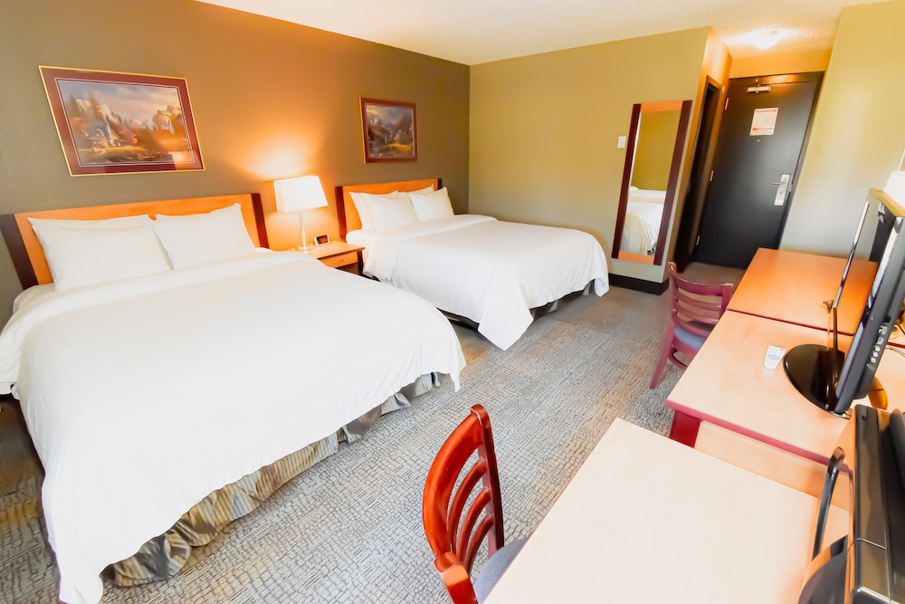 Deluxe Room, 2 Queen Beds photo 2