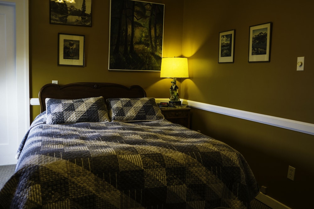 Deluxe Room, 2 Queen Beds, Refrigerator, Ocean View photo 1