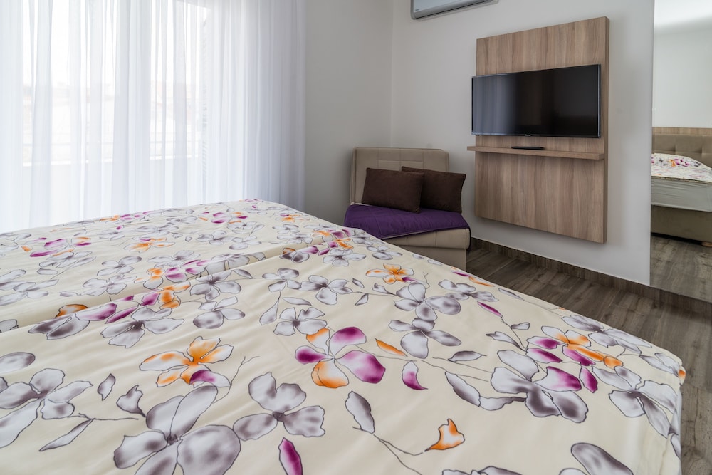 Standard Double Or Twin Room photo 3