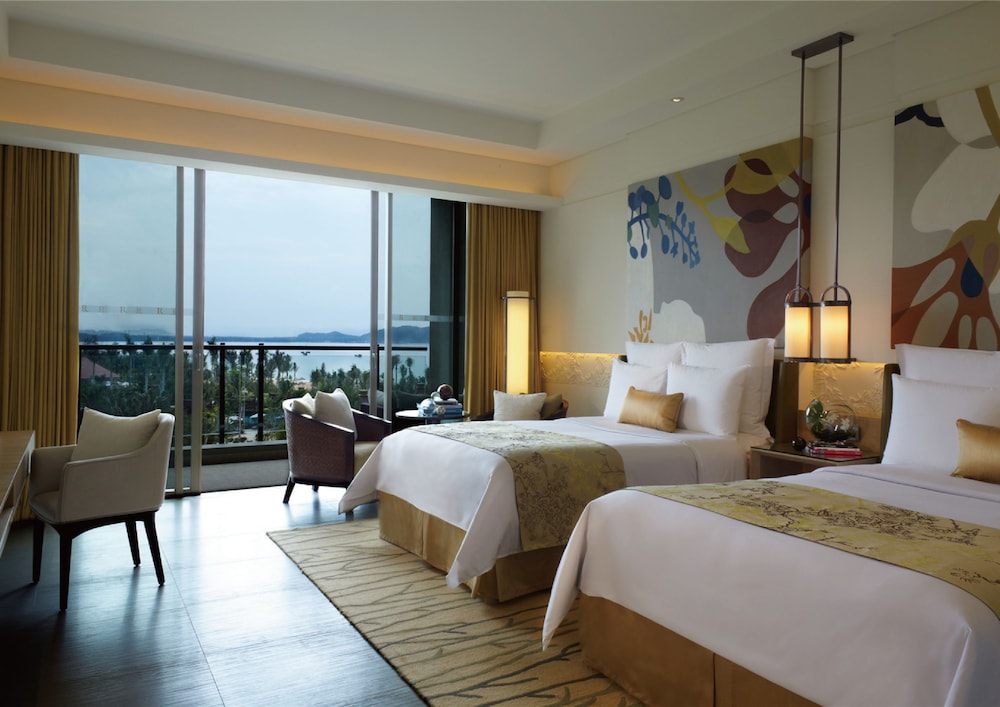 Deluxe Room, 2 Double Beds, Ocean View - Photo 2