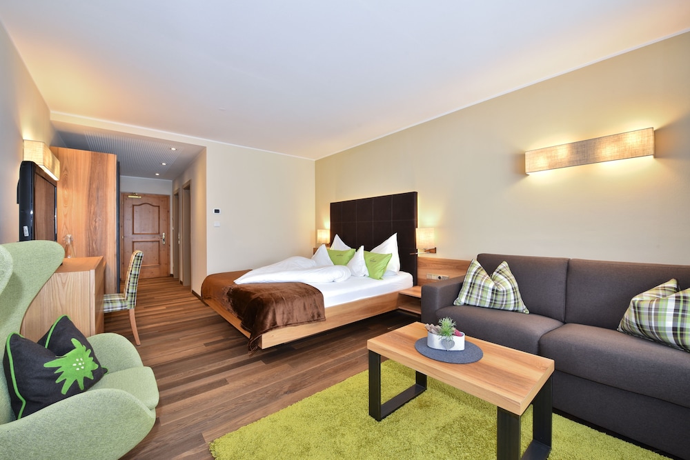 Superior Double Room, Valley View photo 1