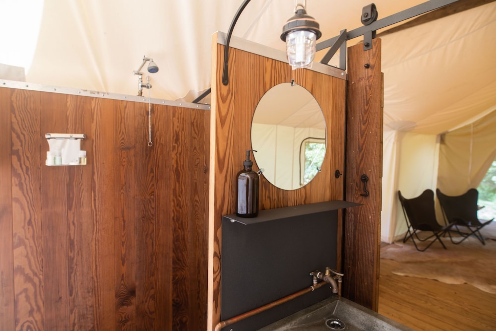 Stargazer with Kids Tent - Private Bath photo 2