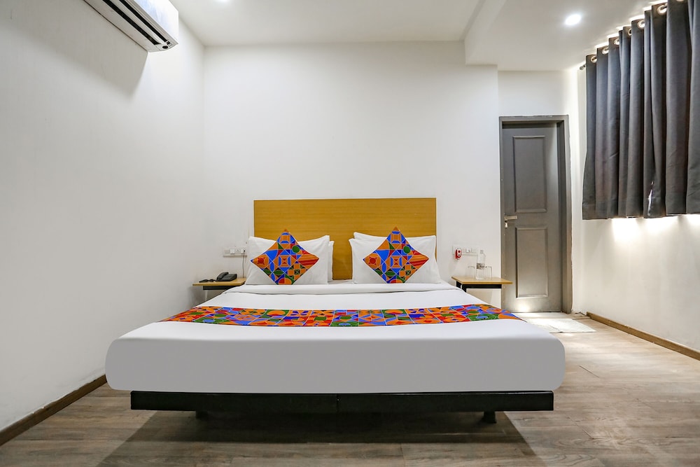 Deluxe Room - Photo 4