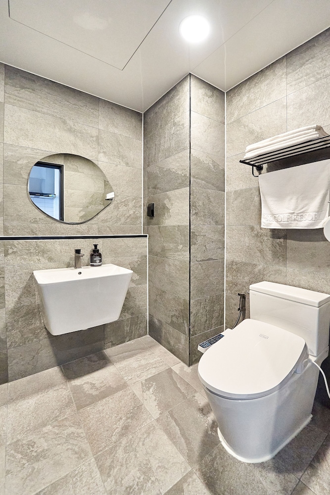 Hotel Type Standard Double Room, 1 Bedroom (No Cooking Allowed) - Photo 2
