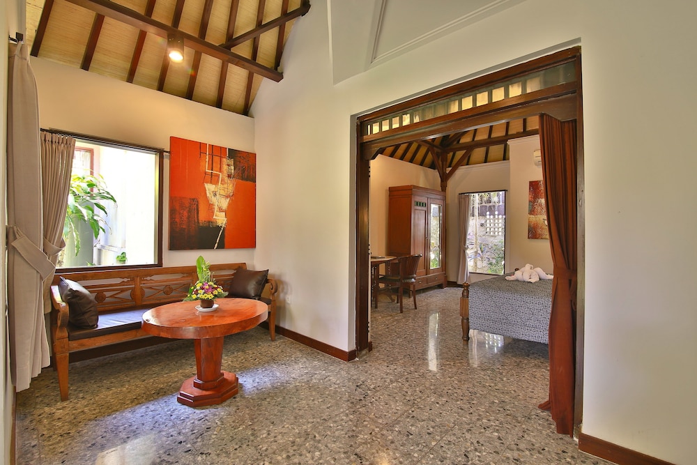 Deluxe Room with Garden View - Photo 13
