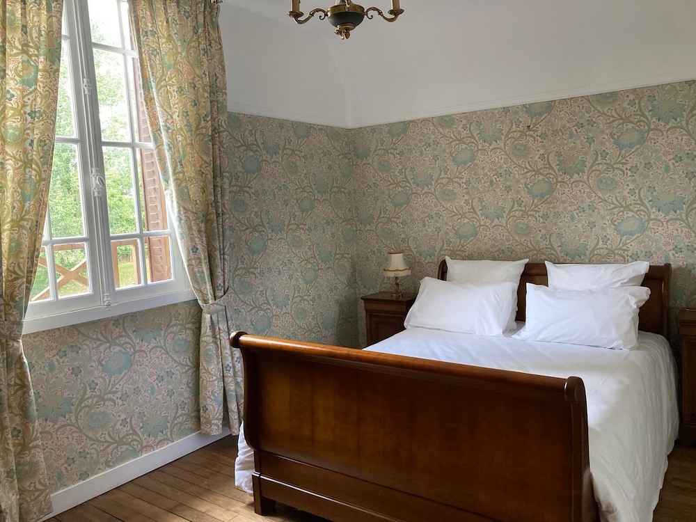 Standard Double Room - Photo 2