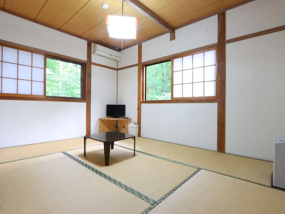 Japanese style room 6 tatami mats