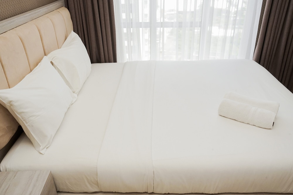 Room - Photo 10