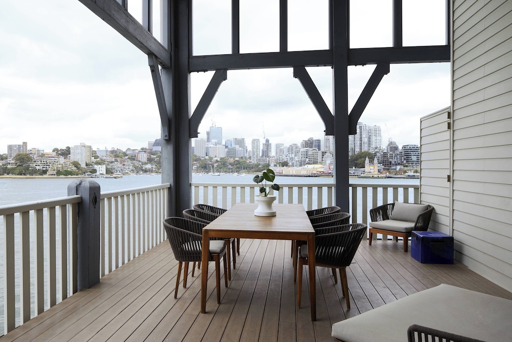 Suite, 1 King Bed, Balcony (Balcony) thumbnail 5