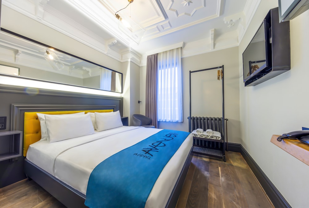 Double Room, 1 Queen Bed photo 2