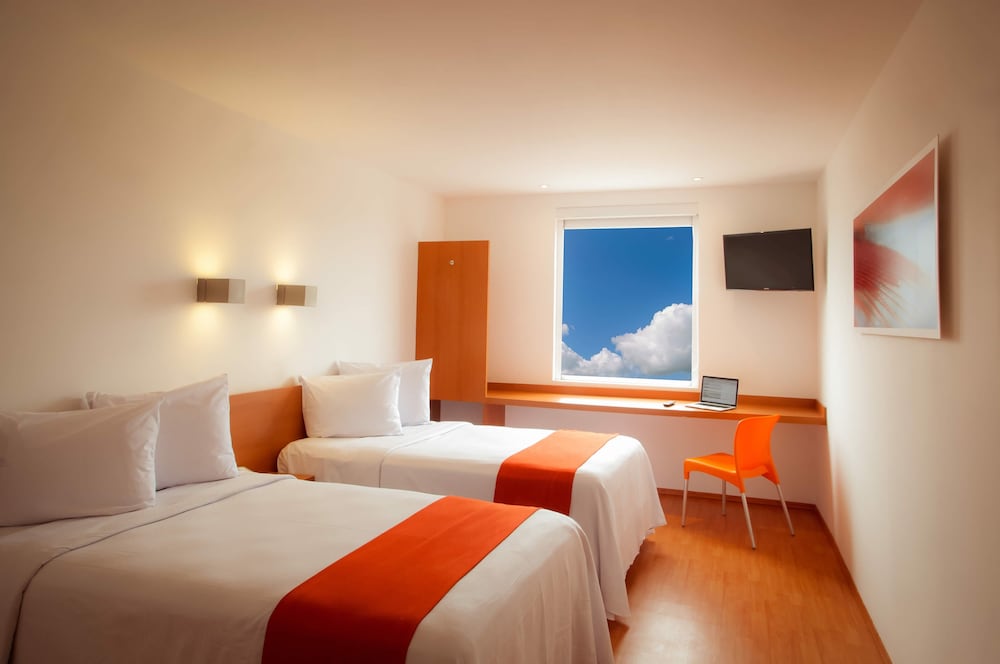 Standard Twin Room, 2 Twin Beds photo 1