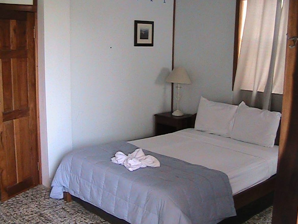 Standard Room, 1 Queen Bed