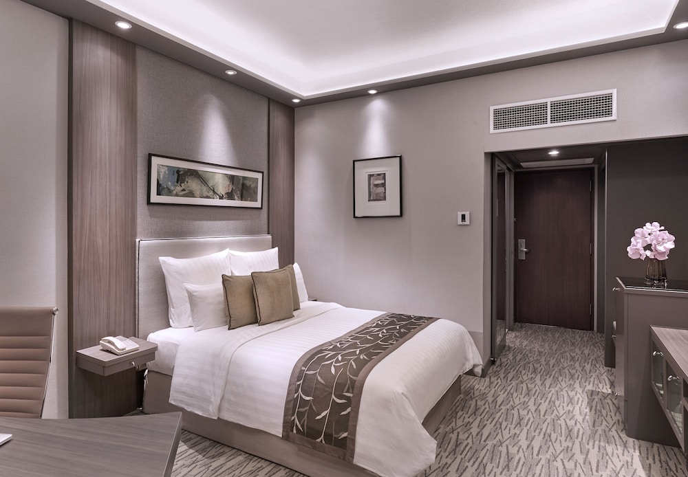 Club Double Room, City View