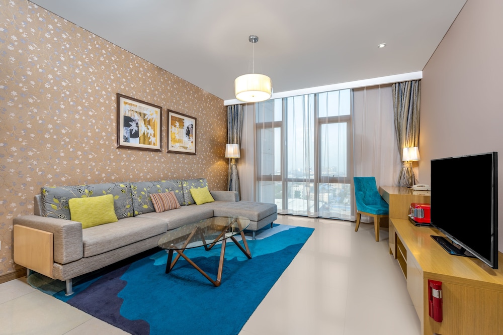 Suite, 2 Bedrooms photo 2