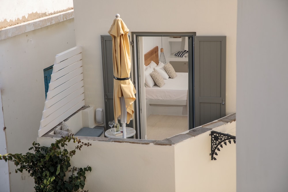 Junior Studio Suite, Balcony photo 3