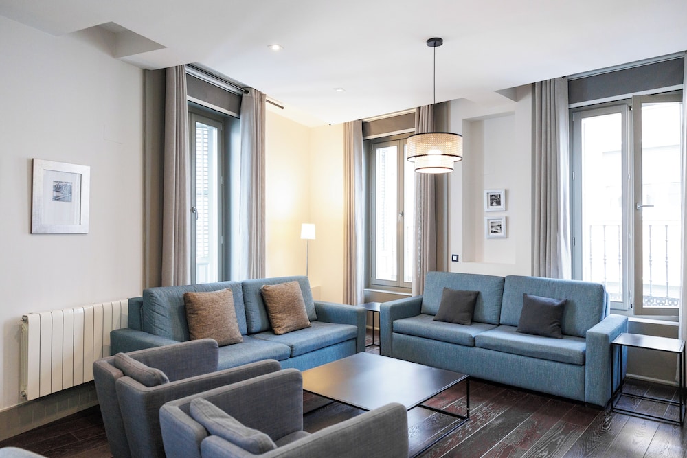 Deluxe Apartment, 2 Bedrooms, City View