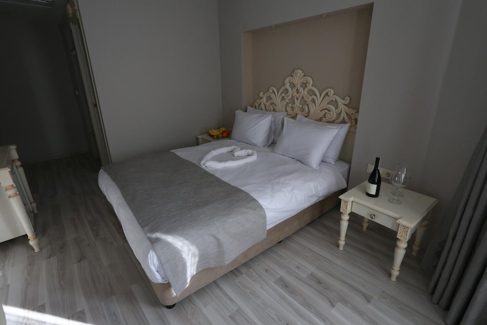 Economy Double or Twin Room, Ground Floor photo 3