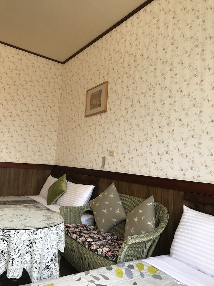Quadruple Room (Warm) - Photo 6
